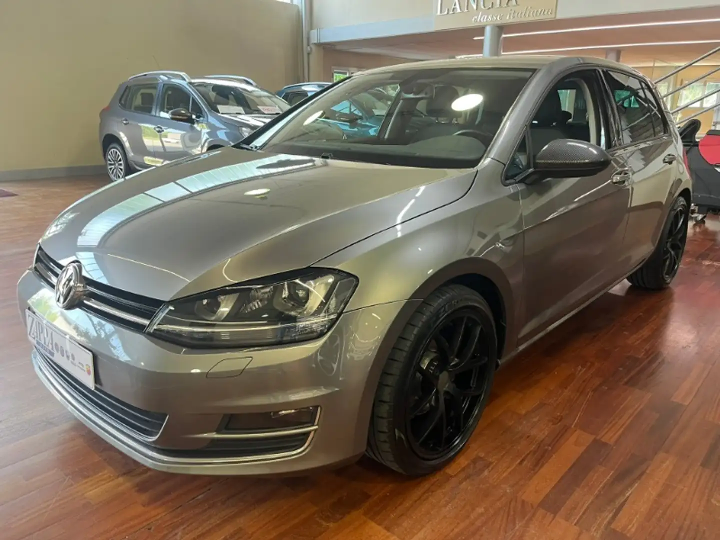 Volkswagen Golf 5 Porte 1.6 TDI BlueMotion Highline Business Grigio - 1