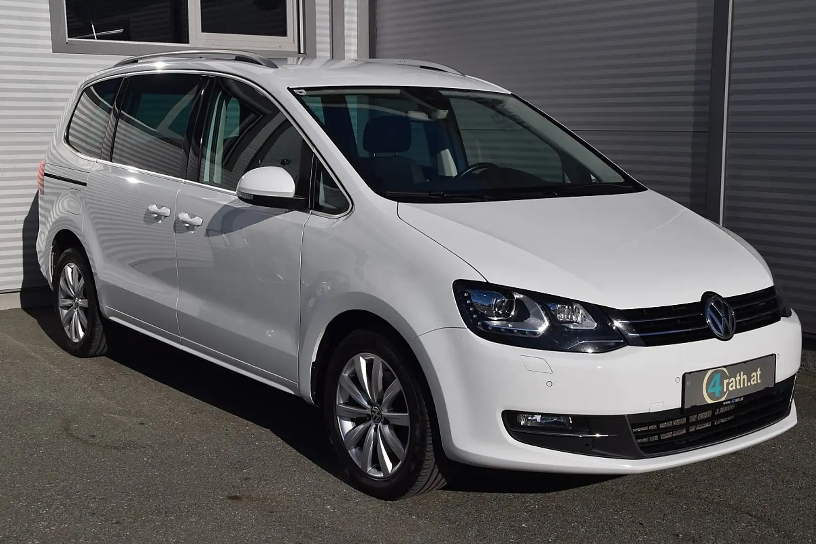 Volkswagen Sharan Business+ SCR 2,0 TDI XENON/ACC/NAVI/RFK Weiß - 2