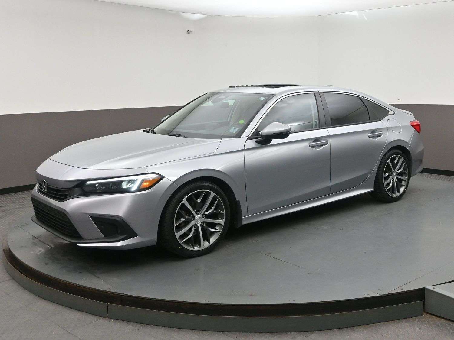 2023 Honda Civic Touring Bose Audio, Wireless Apple, Navigation alt 3