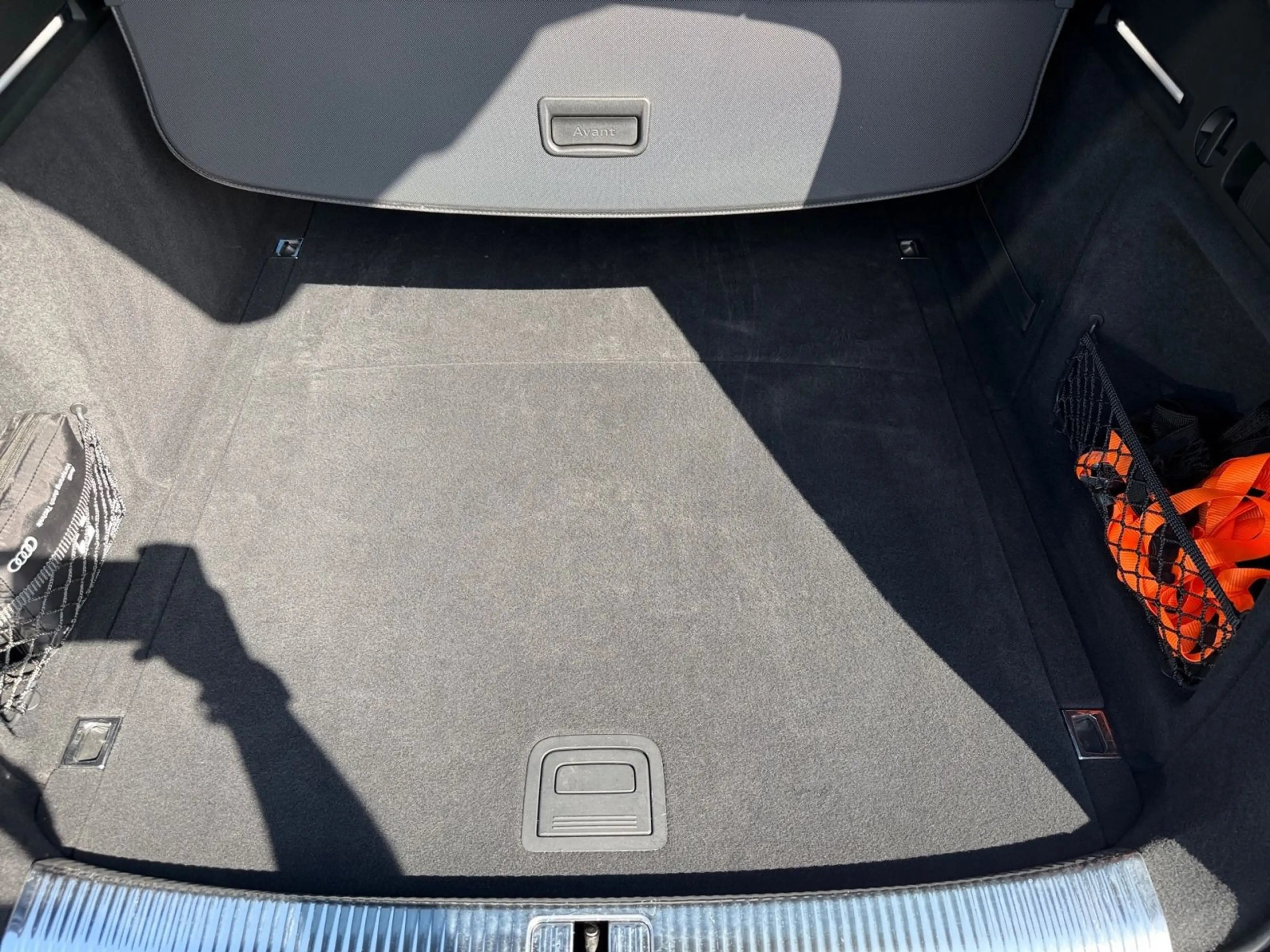 Audi A4 40 TFSI S tronic Navi DAB PDC Tempomat — photo 8