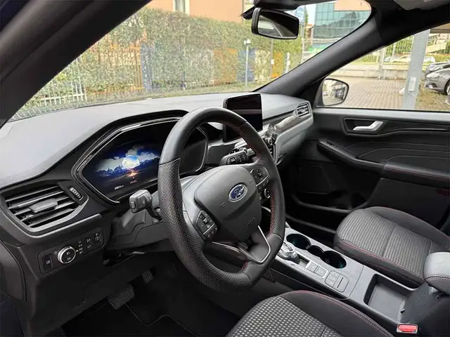 Ford Kuga view 10