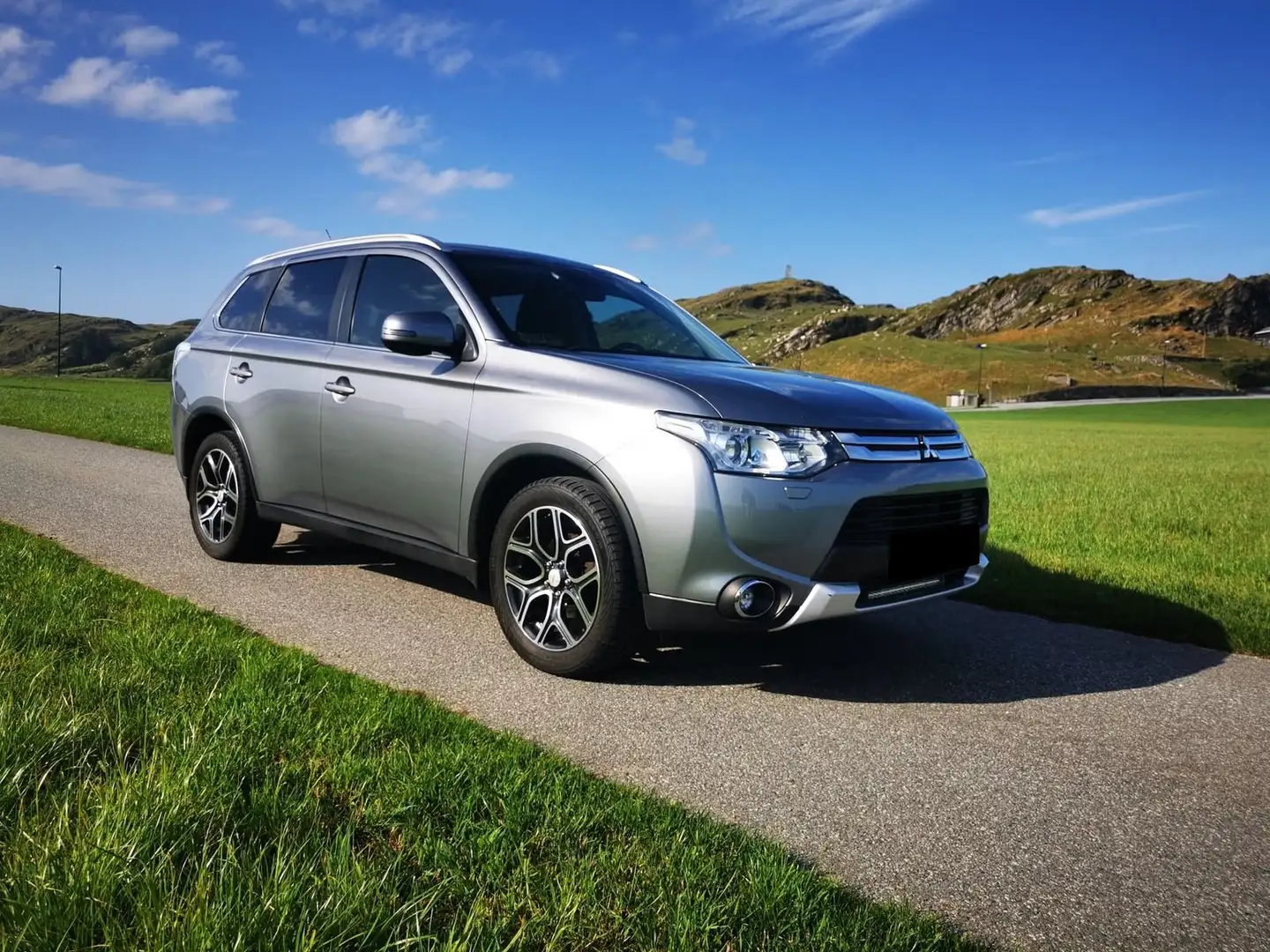 Mitsubishi Outlander Gris - 1