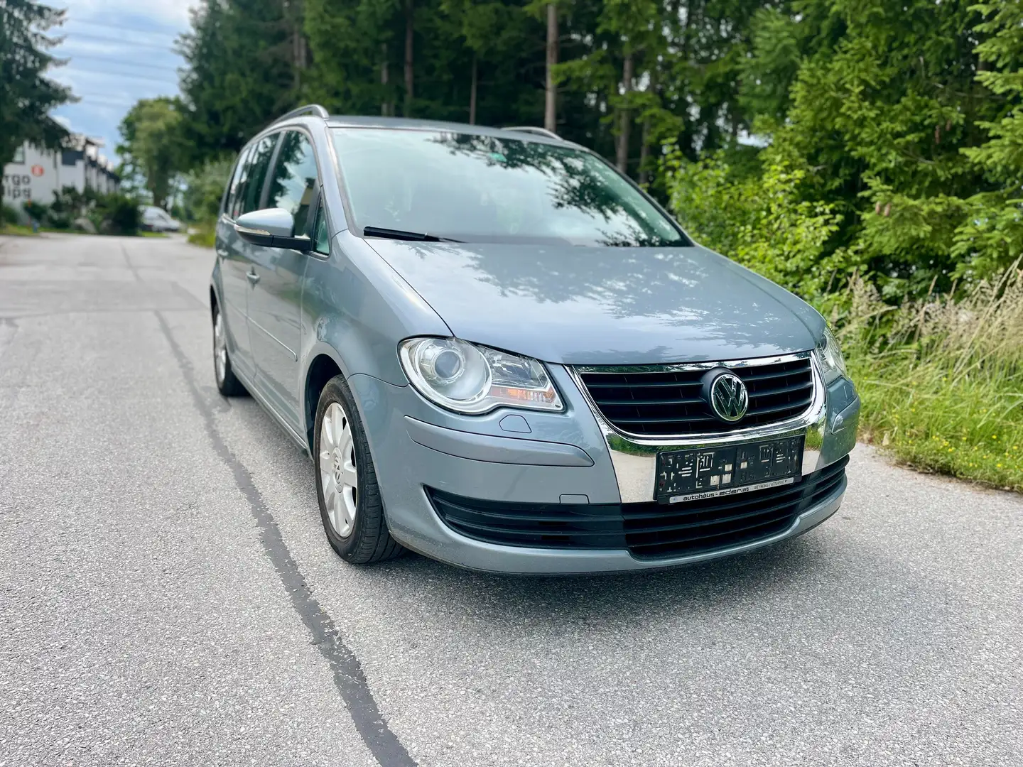 Volkswagen Touran Trendline 1,9 TDI Top Zustand mit Pickerl Bleu - 1
