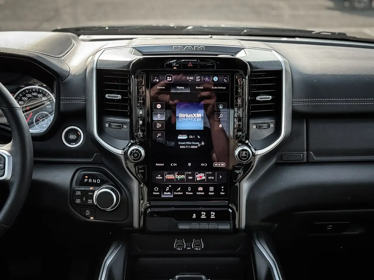 RAM 1500 снимка RAM 1500