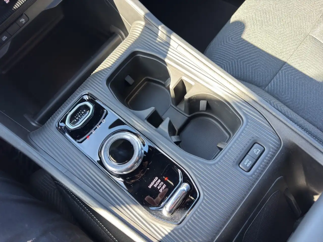 Jeep Cherokee снимка Jeep Cherokee