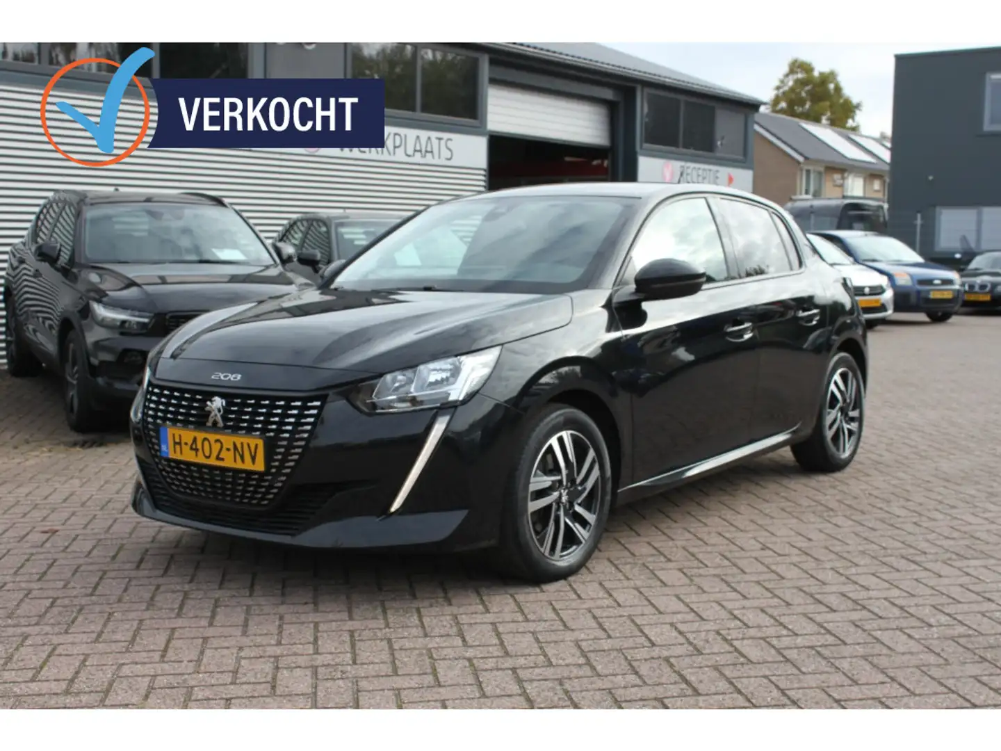 Peugeot 208 1.2 PT BL Allure, navi, apple carplay/andriod, Schwarz - 1