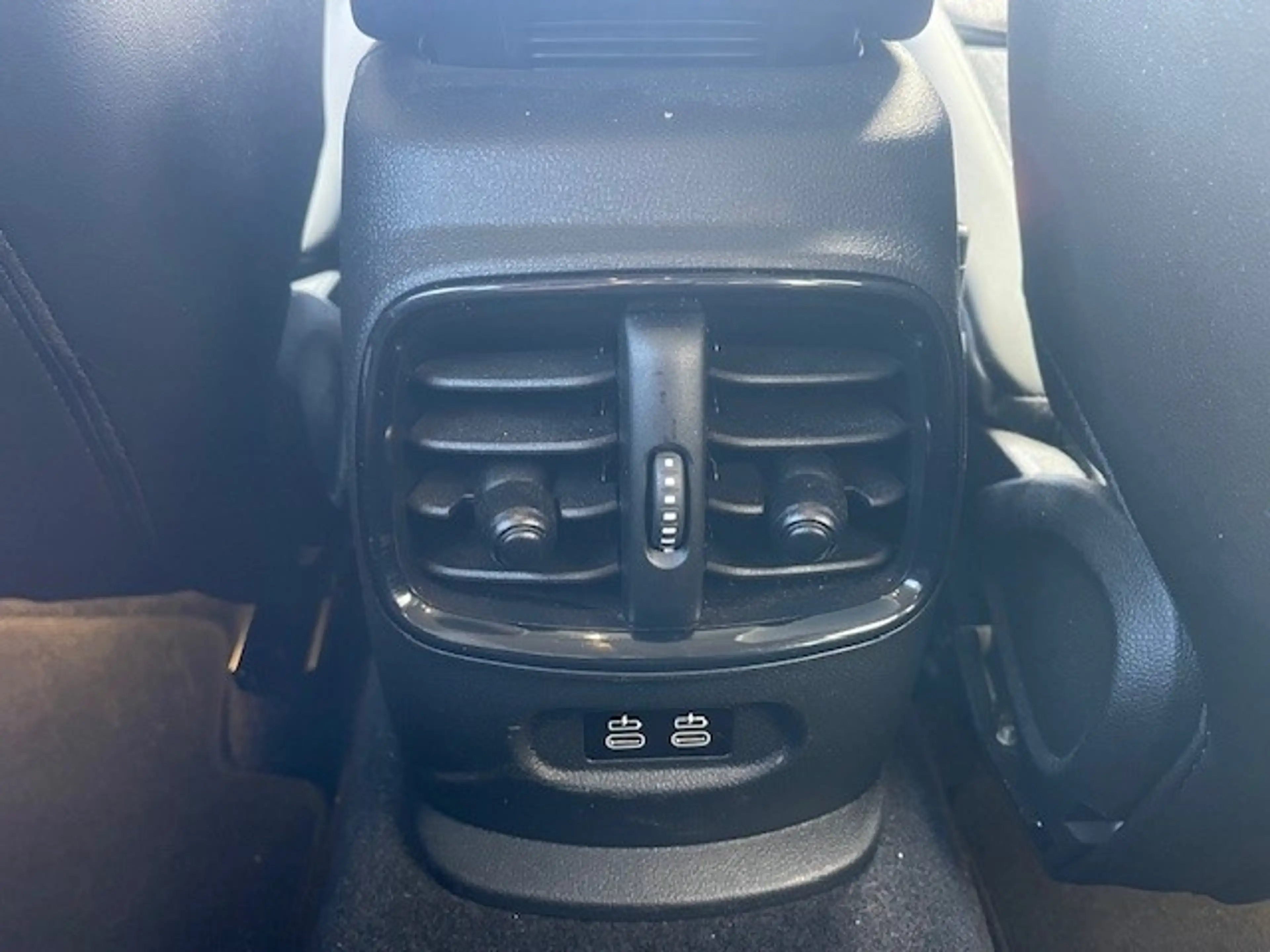 MINI One Clubman HUD Navi Digitales Cockpit LED Apple CarPlay Mehrz — photo 11
