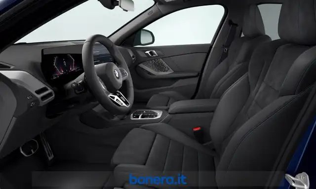BMW 1 Series view 4