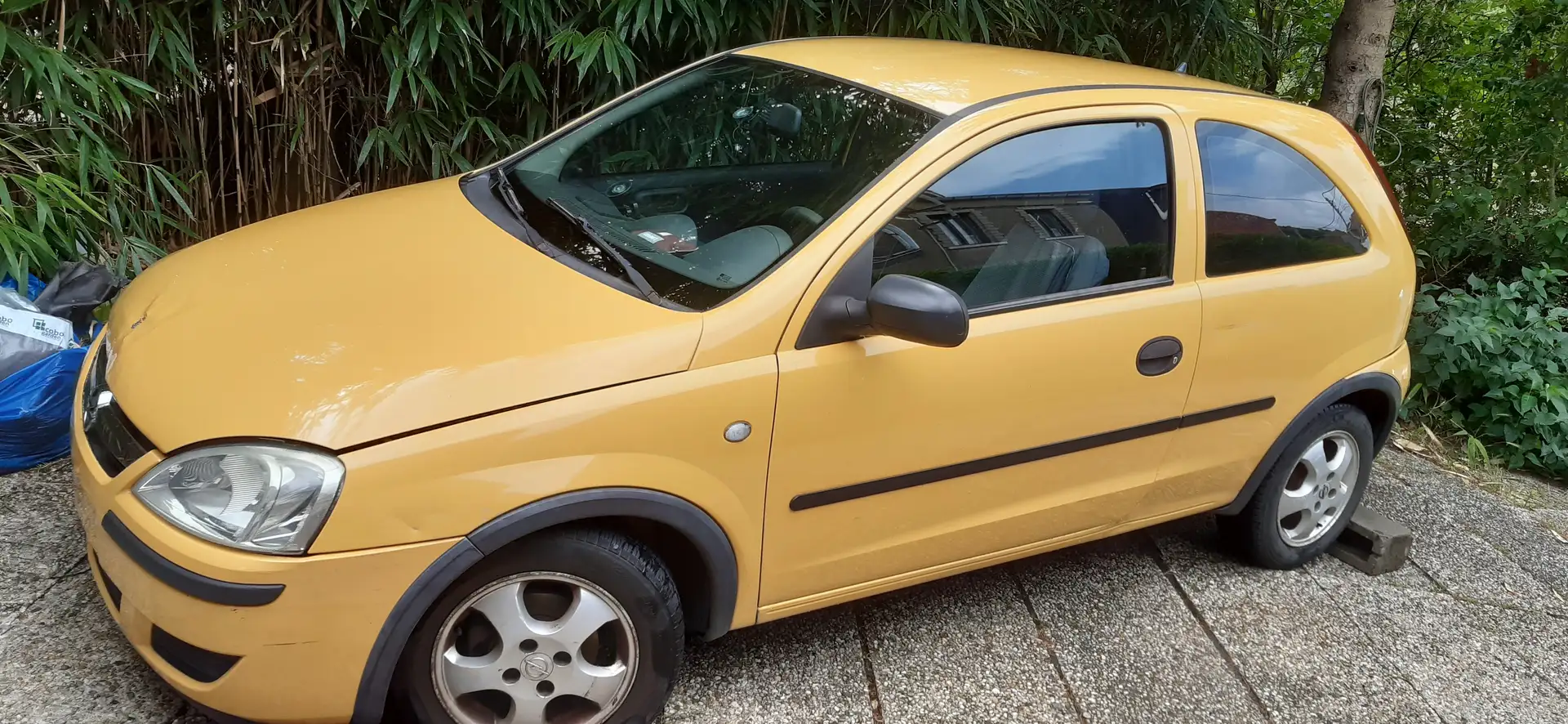 Opel Corsa Corsa 1.0i XEP 12v Enjoy Jaune - 1