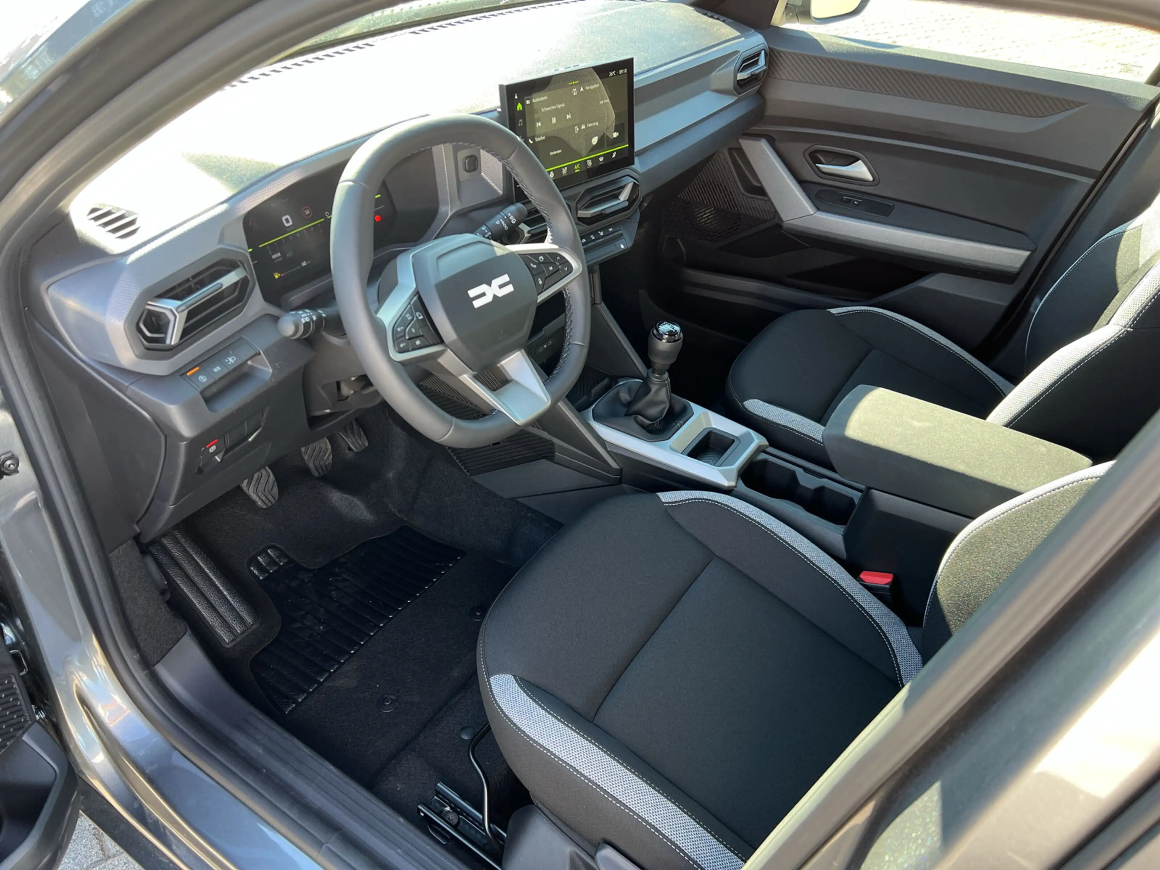 Dacia Duster TCe 140 Journey SHZ+MV-Kamera+LED — photo 5