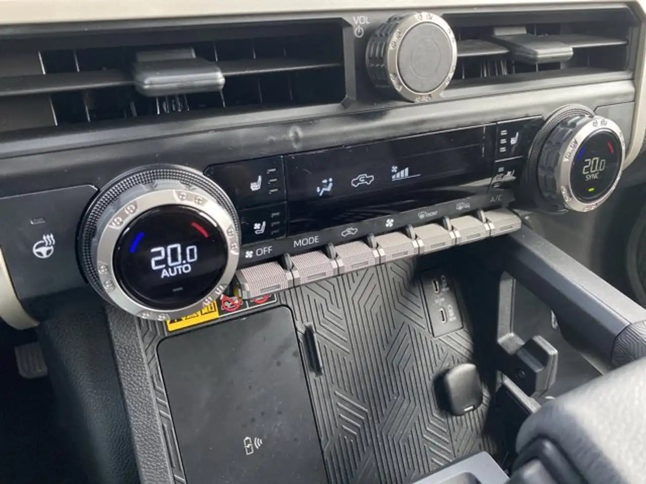 Toyota Tacoma снимка Toyota Tacoma