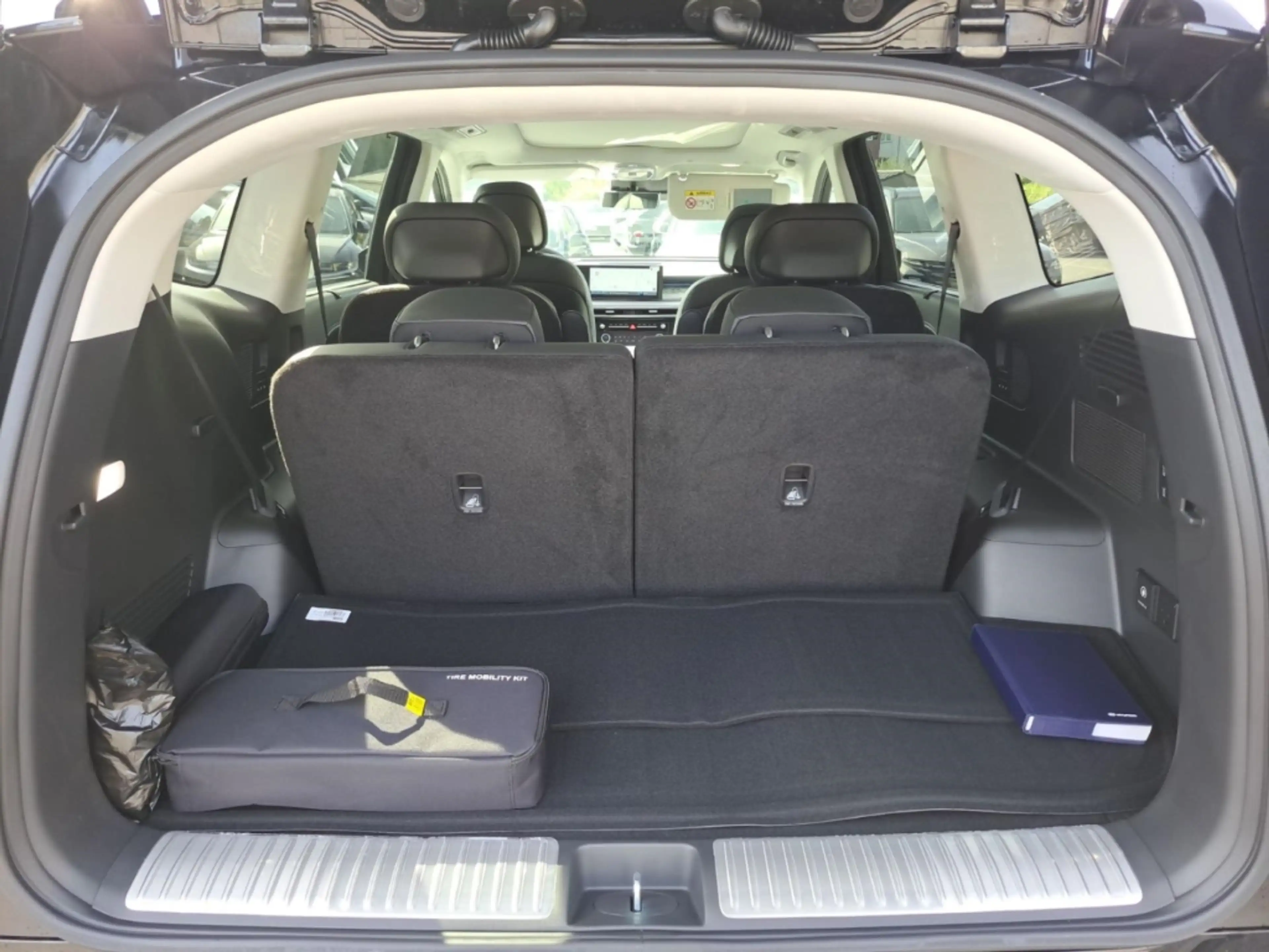 Hyundai IONIQ 9 110 kWh UNIQ Performance Bose 360°Kamera Matrix-LE — photo 12