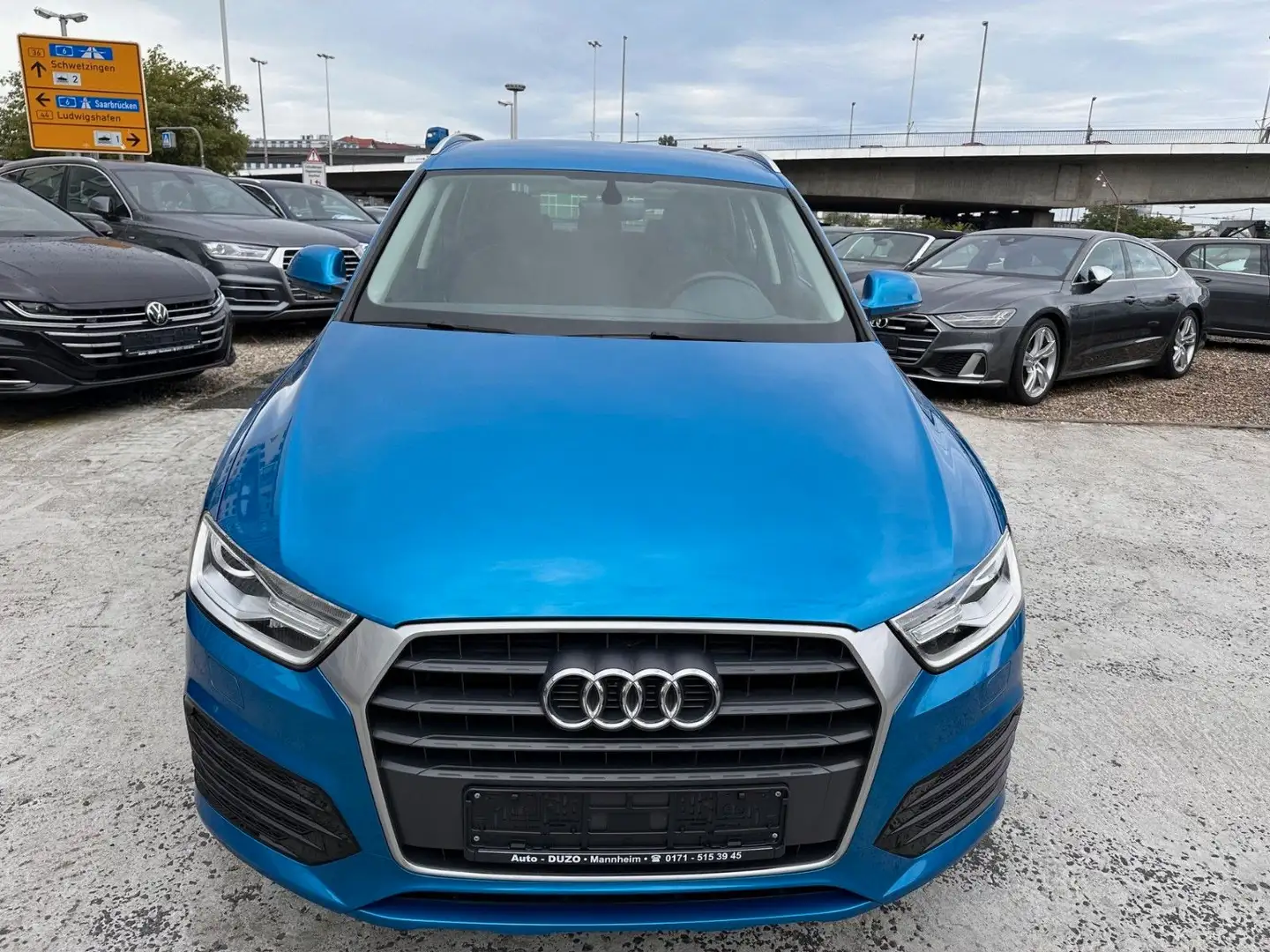 Audi Q3 sport 1,4 TFSI ACT KLIMA Blau - 1