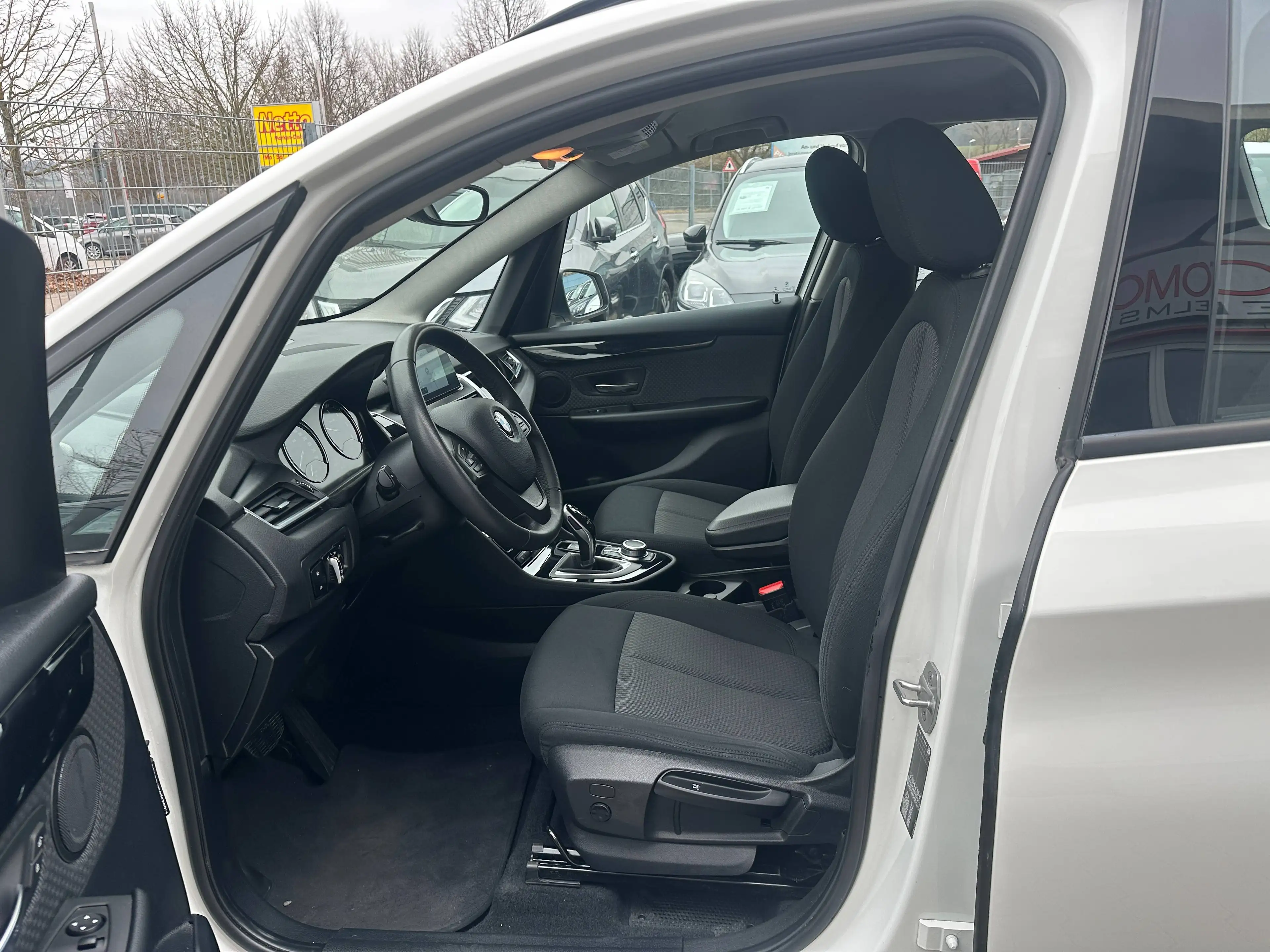 BMW 216 216d Active Tourer*LED*Navi*Parkpilot*Sitzheizg*LM — photo 12