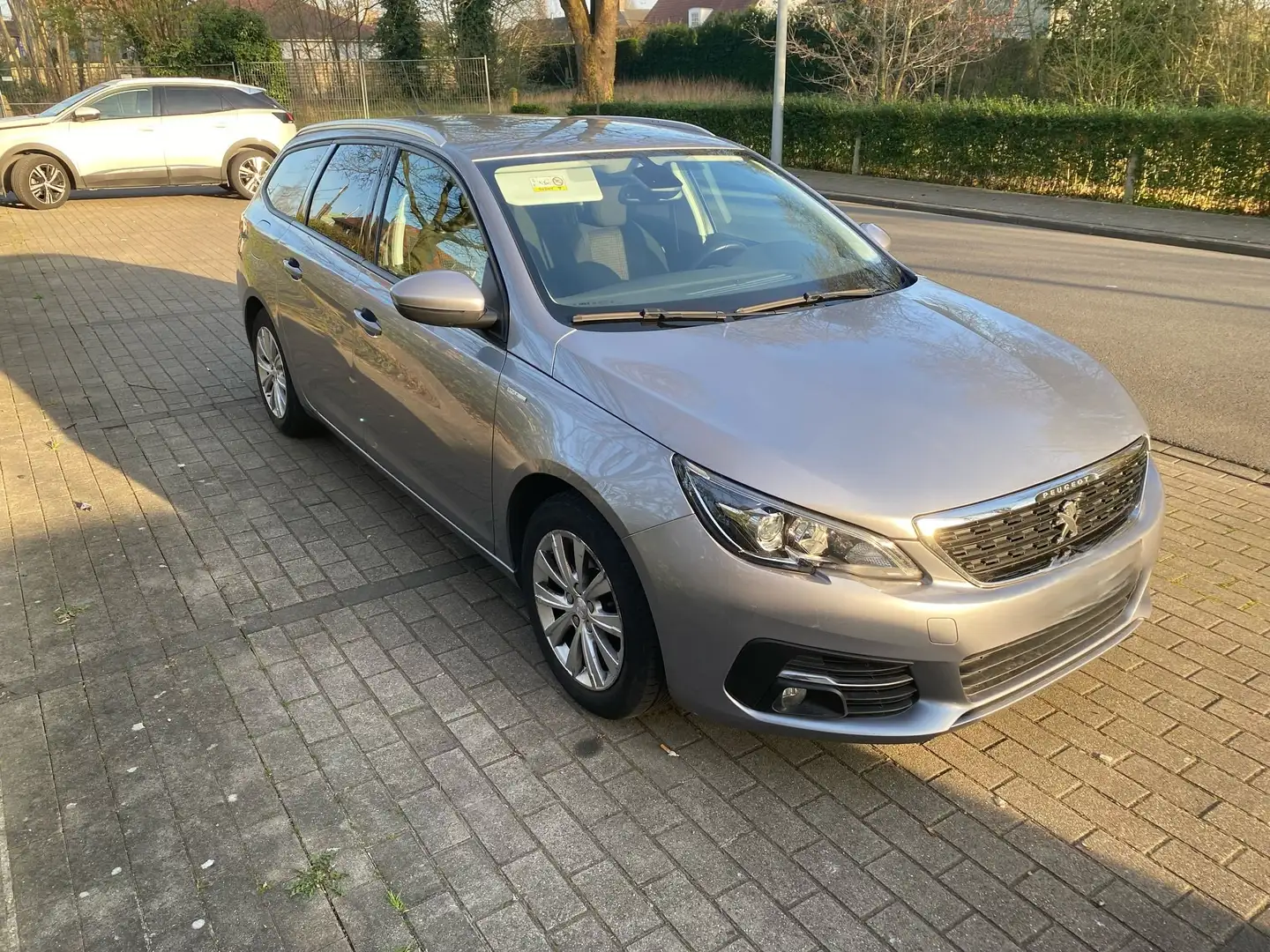 Peugeot 308 308 SW PureTech 110 Stop Zilver - 2