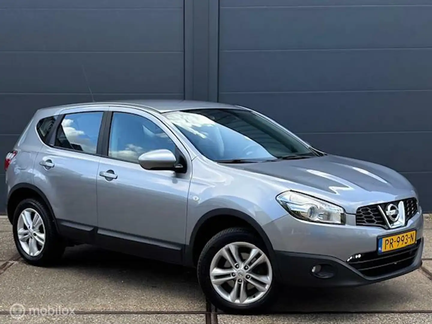 Nissan Qashqai 1.6 Acenta - ECC - CRUISE CONTROLE - CAMERA - NAVI Gri - 2