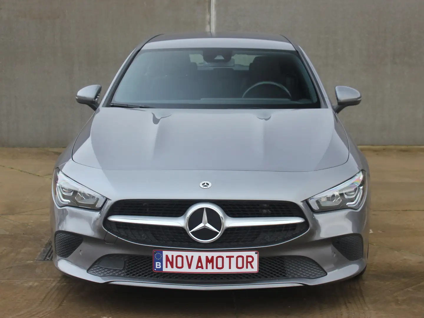 Mercedes-Benz CLA 180 Shooting Brake Navi, LED, MBUX media, chroom pack Grijs - 2