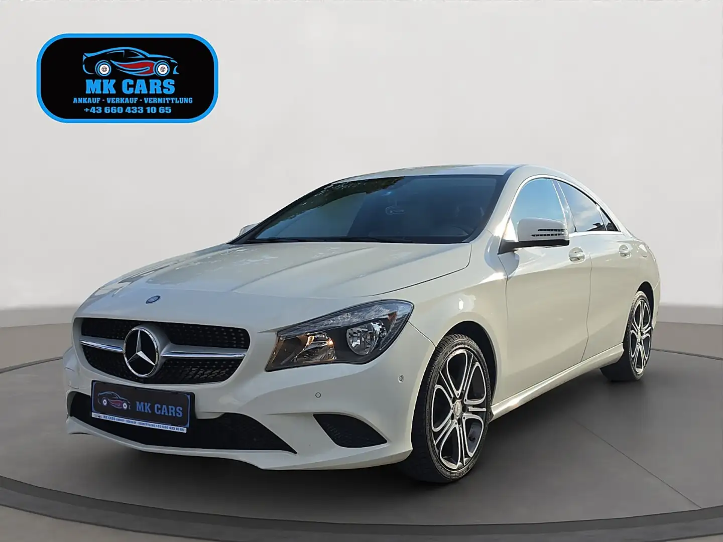 Mercedes-Benz CLA 180 Aut. Weiß - 1