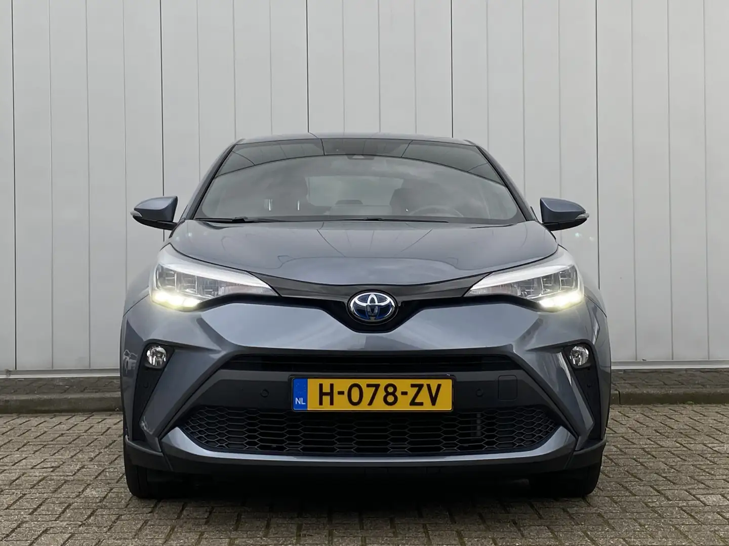Toyota C-HR 1.8 Hybrid Business Plus Afn Trekhaak Clima Cruise Grijs - 2