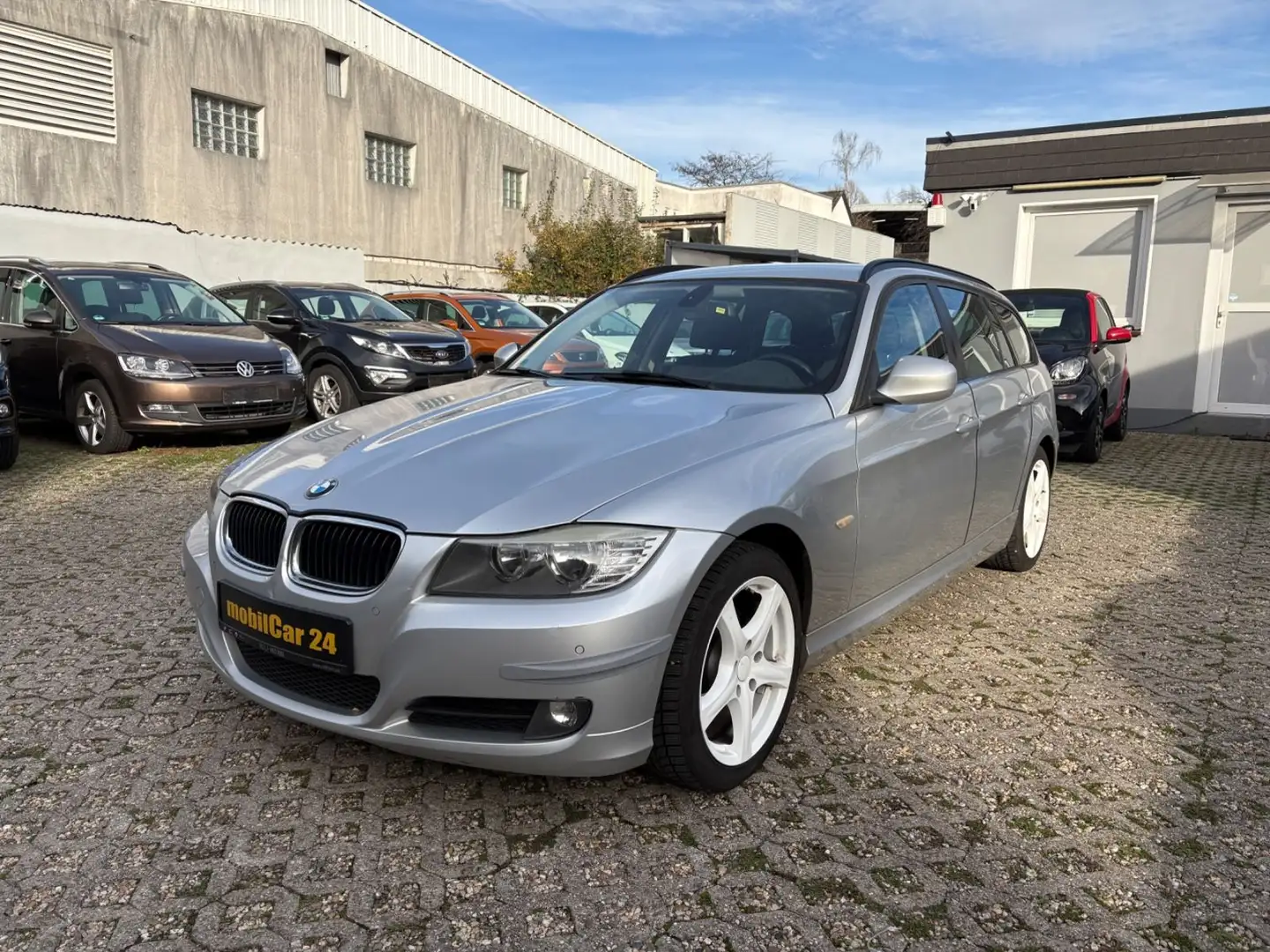 BMW 318 3 Touring 318i ALU M+S SHZ KLIMA TEMPOMAT Argent - 1