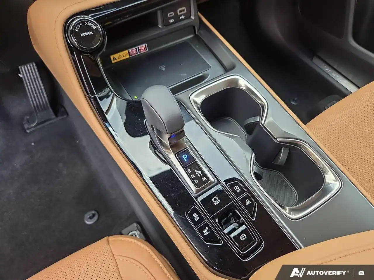 Lexus NX снимка Lexus NX