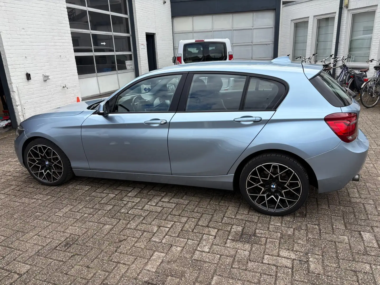 BMW 116 1-serie 116i EDE High Executive Blauw - 2