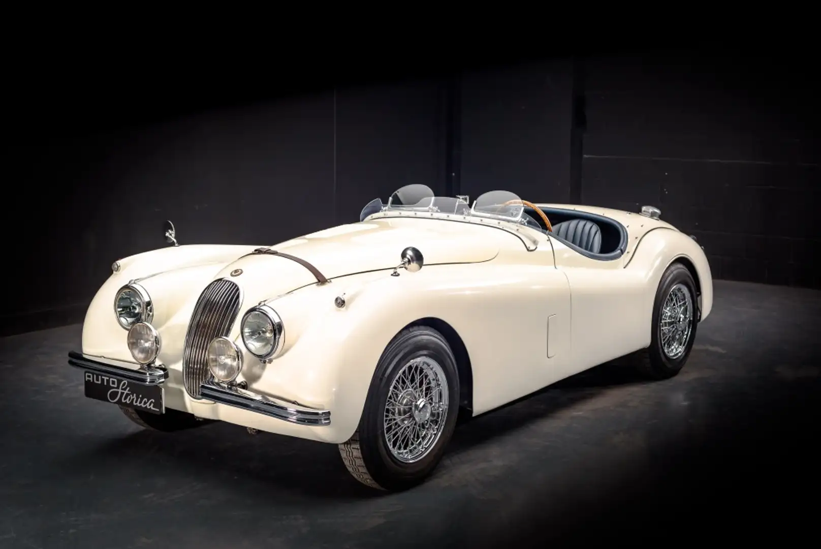 Jaguar XK 120 Roadster - 1