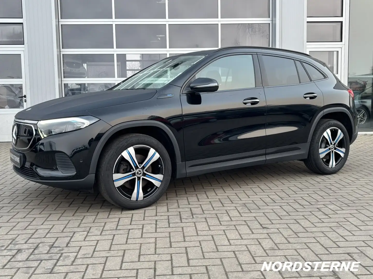 Mercedes-Benz EQA 250 EQA 250 ELECTRIC-ART+PANORAMA+MEMORY+KAMERA+MBUX Schwarz - 2