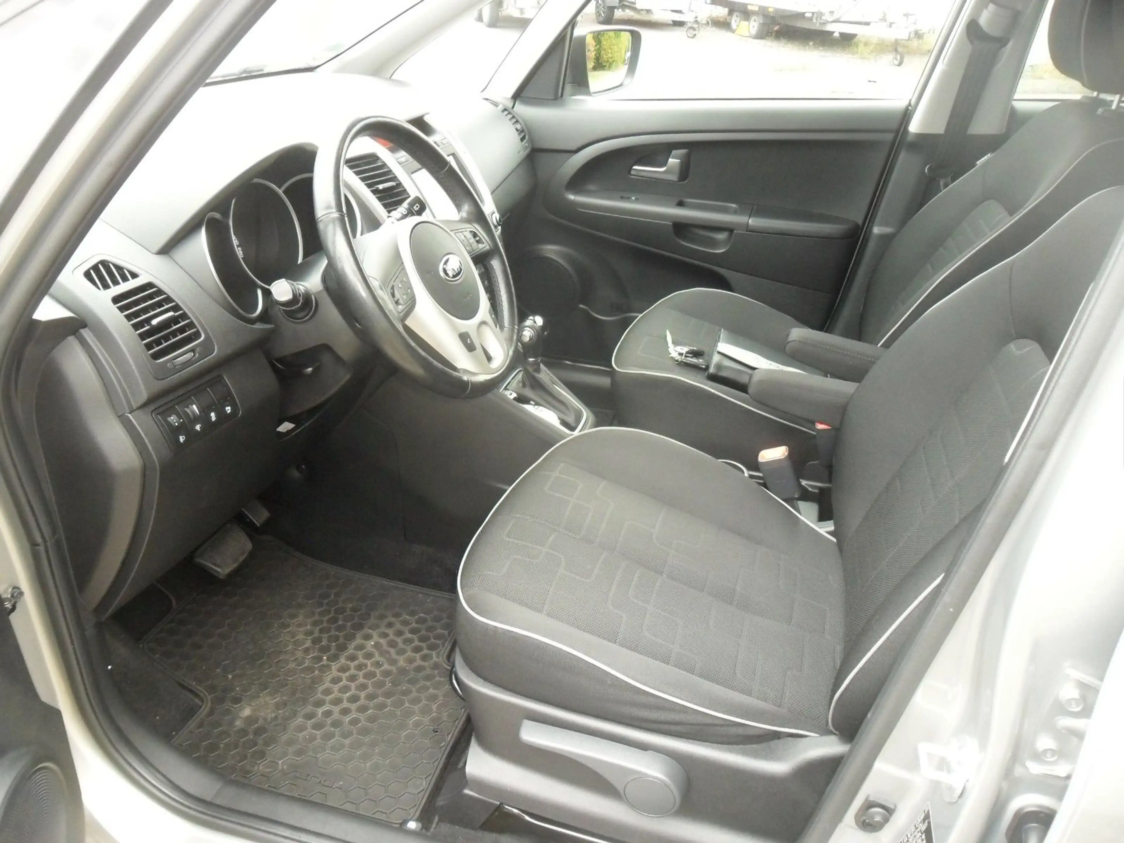 Kia Venga Spirit 1.6*Aut*Klima*Navi*Nur33500Tkm — photo 14