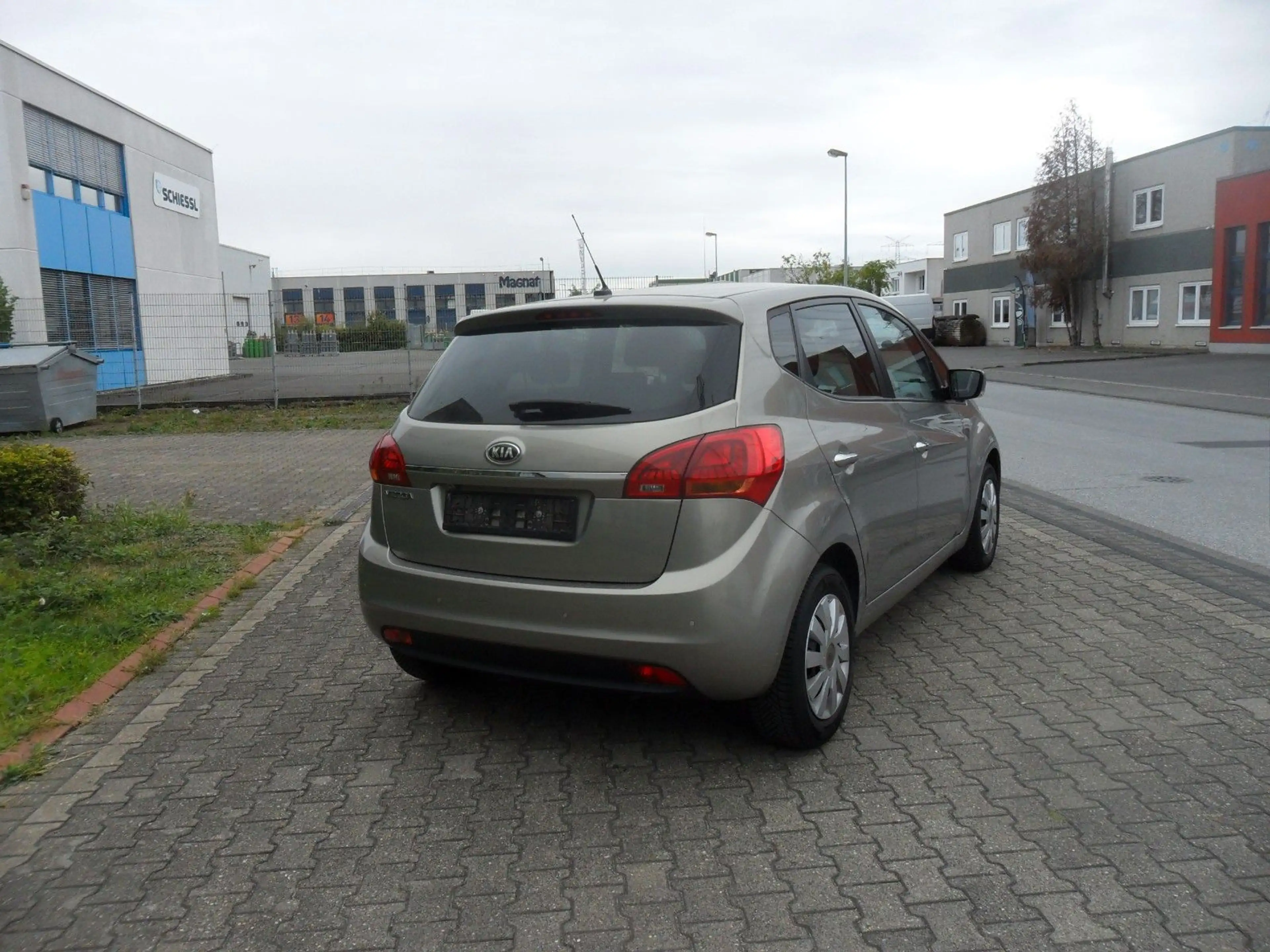 Kia Venga Spirit 1.6*Aut*Klima*Navi*Nur33500Tkm — photo 7