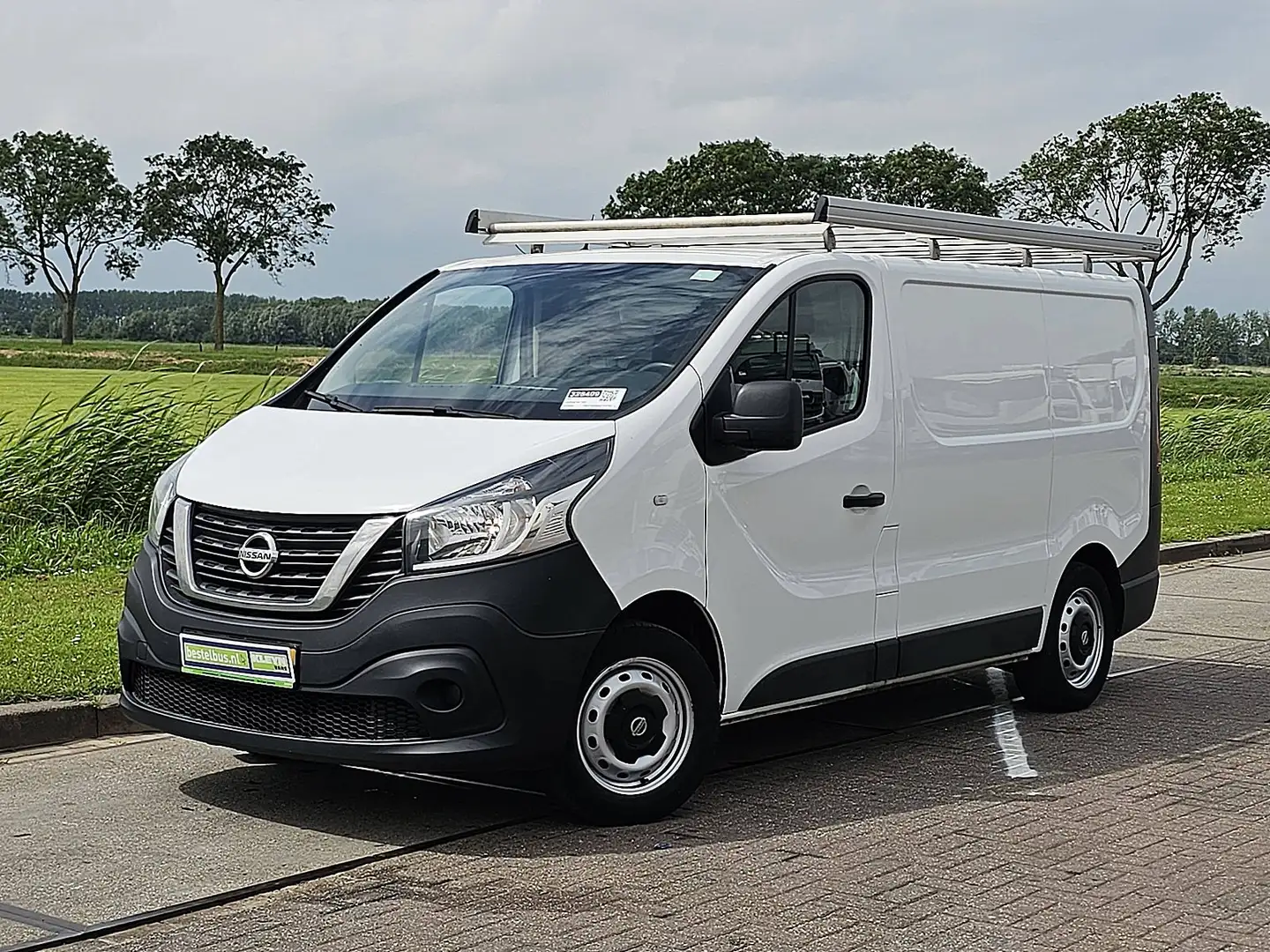 Nissan NV300 L1H1 Euro6 NAP Airco Weiß - 2