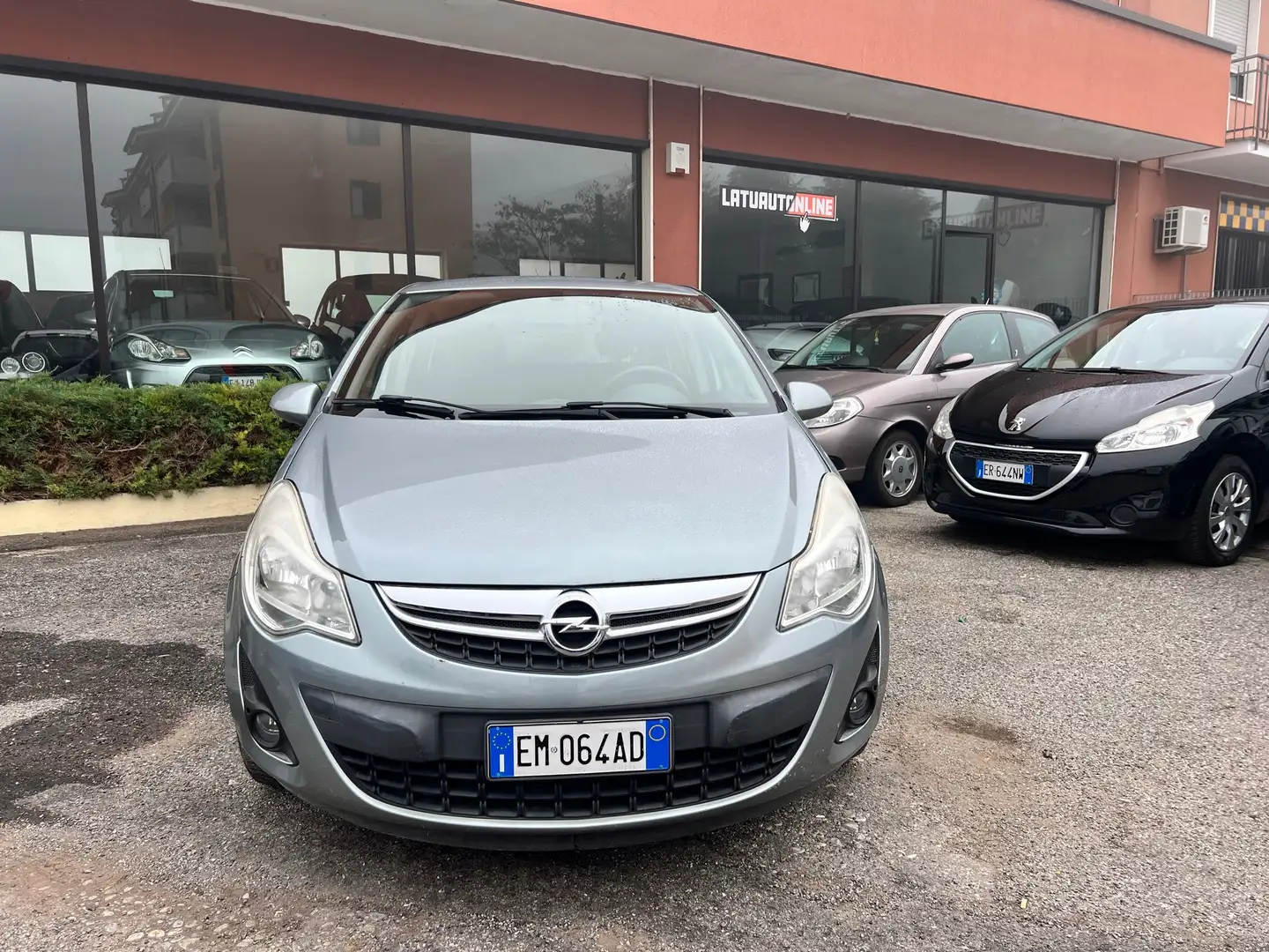 Opel Corsa Corsa 5p 1.2 Cosmo 85cv Gris - 2