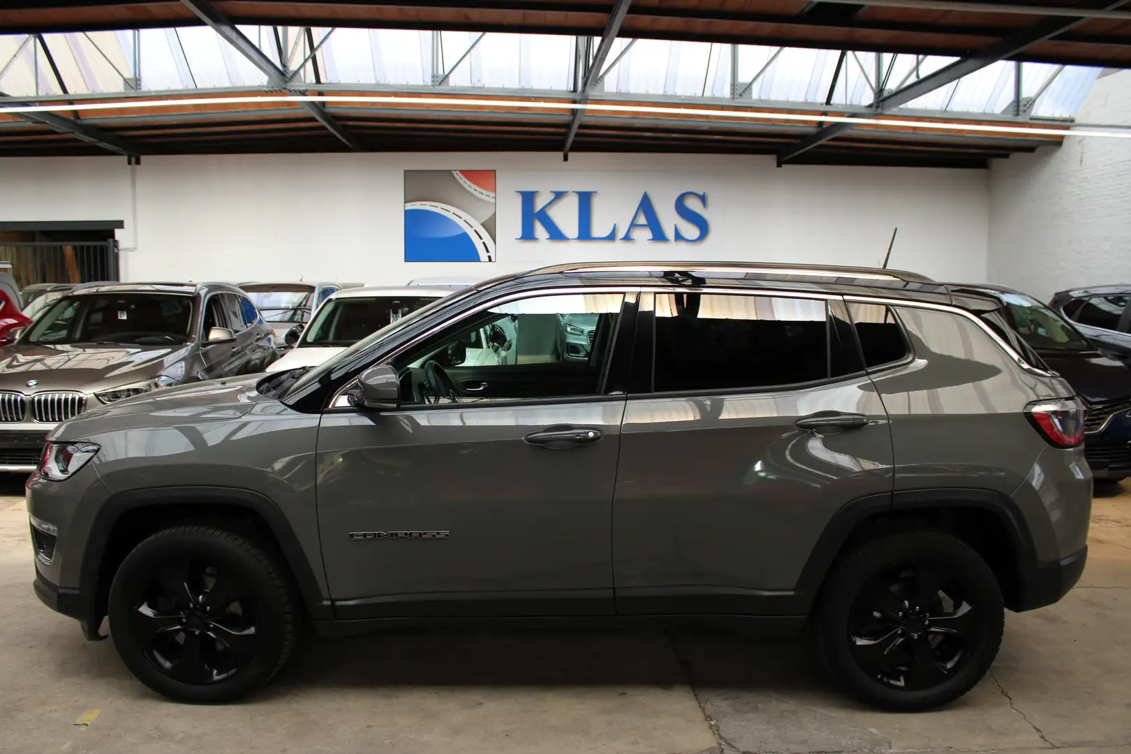 Jeep Compass 2.0 MJD 4x4 Limited+BOÎTE AUTO// EURO 6d-ISC Gris - 2