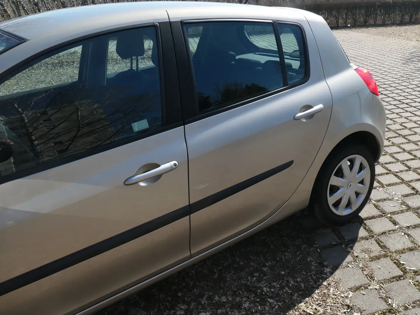 Renault Clio Clio 1.2 16V, HU 1/2027, wenig Km, Sitzheizung Auriu - 2