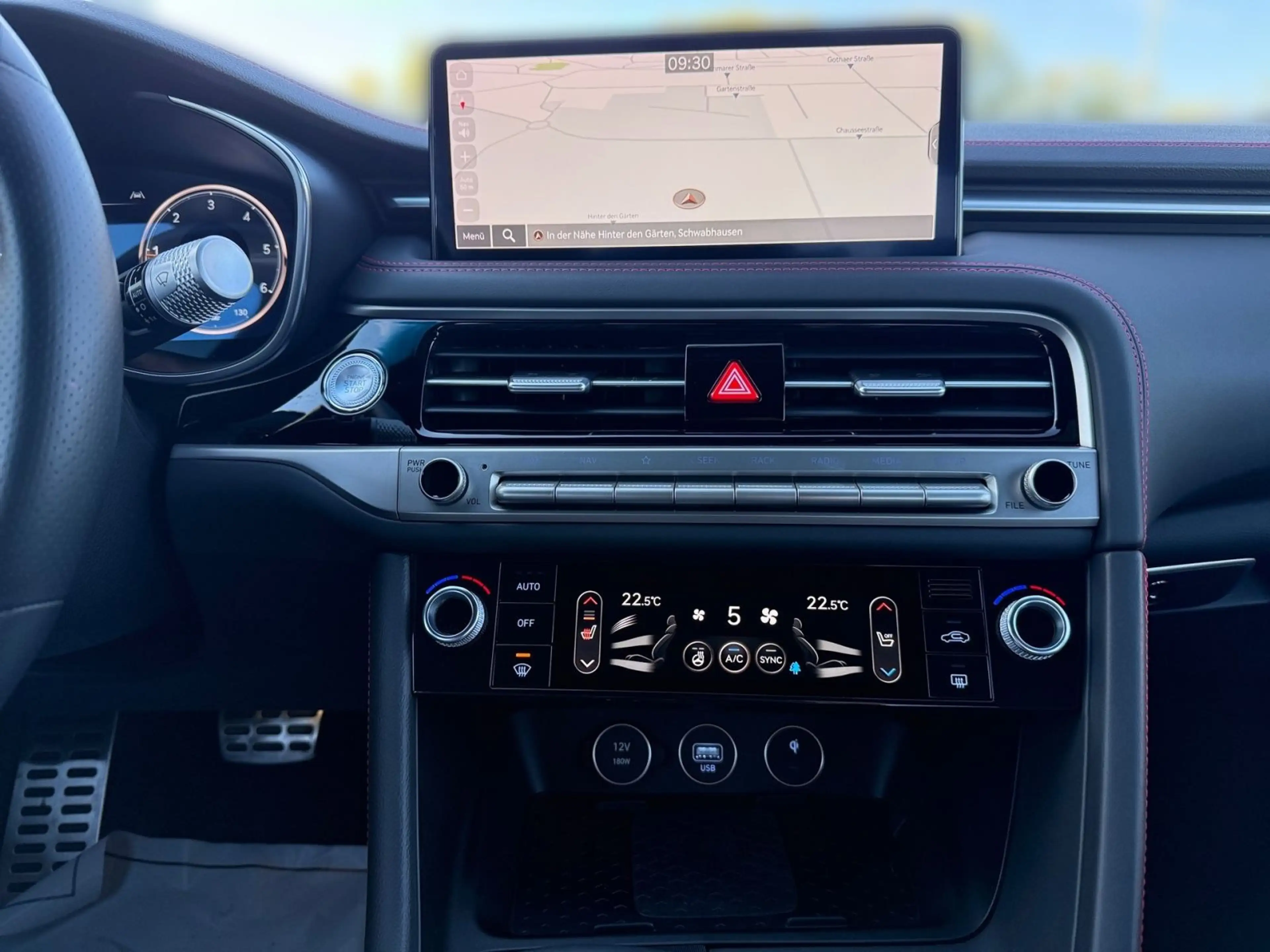 Genesis G70 Sedan 2.2 CRDi Sedan Sport RWD — photo 9