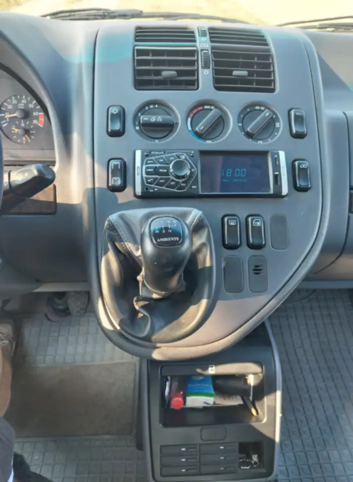 Mercedes-Benz V 230 Ambiente, 6 Sitzer mit Tisch und Camperbus, foto 10