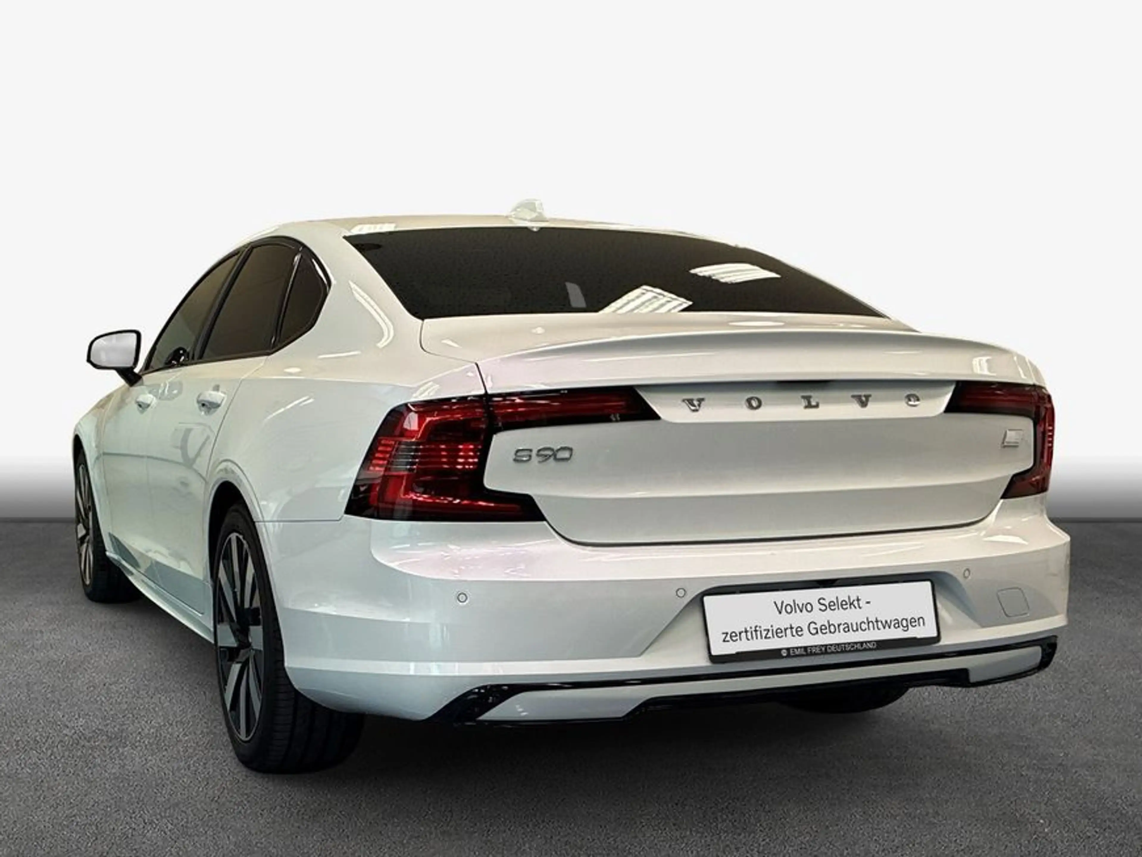 Volvo S90 T8 Recharge AWD Ultimate Dark — photo 2