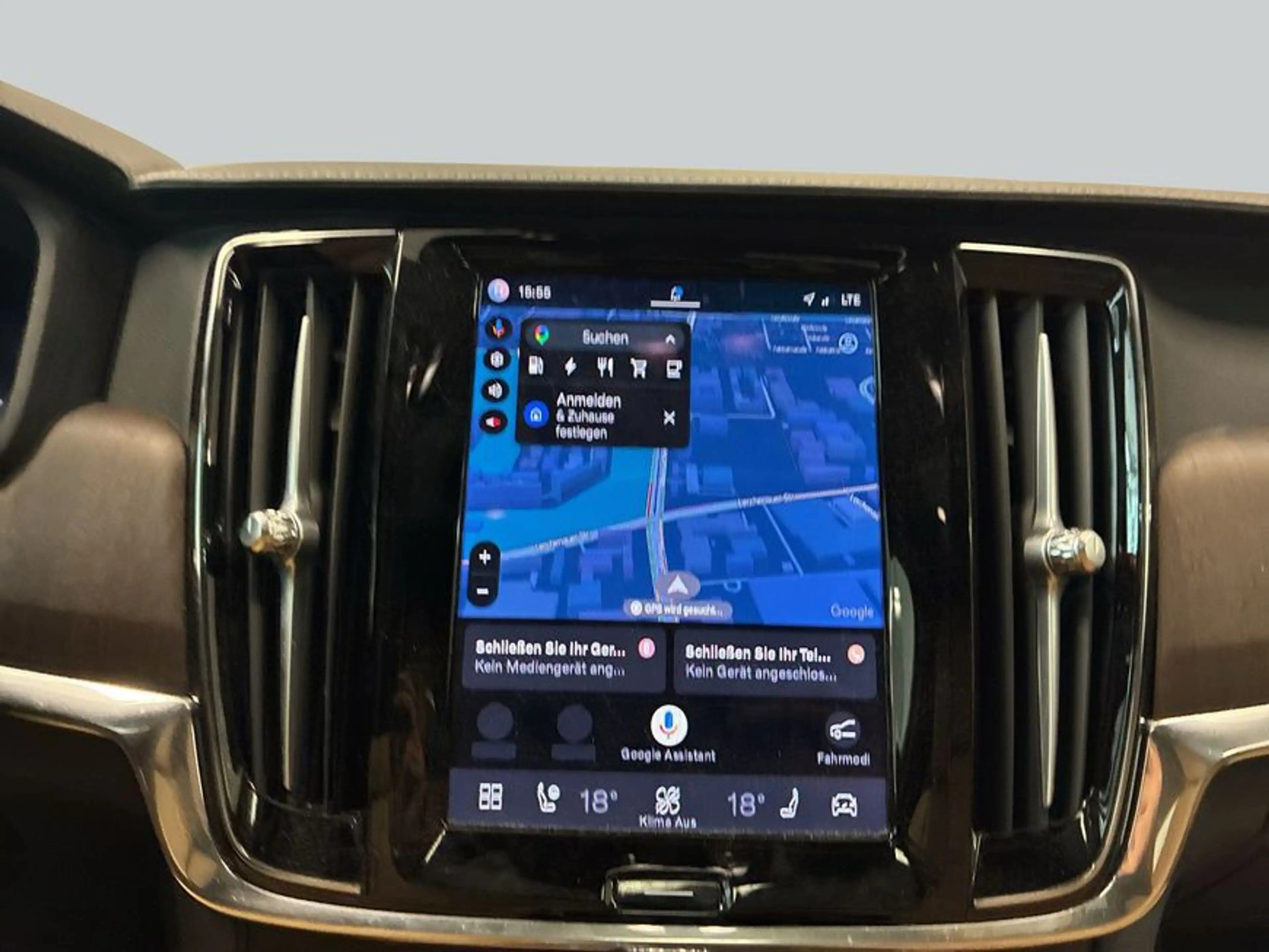 Volvo S90 T8 Recharge AWD Ultimate Dark — photo 16