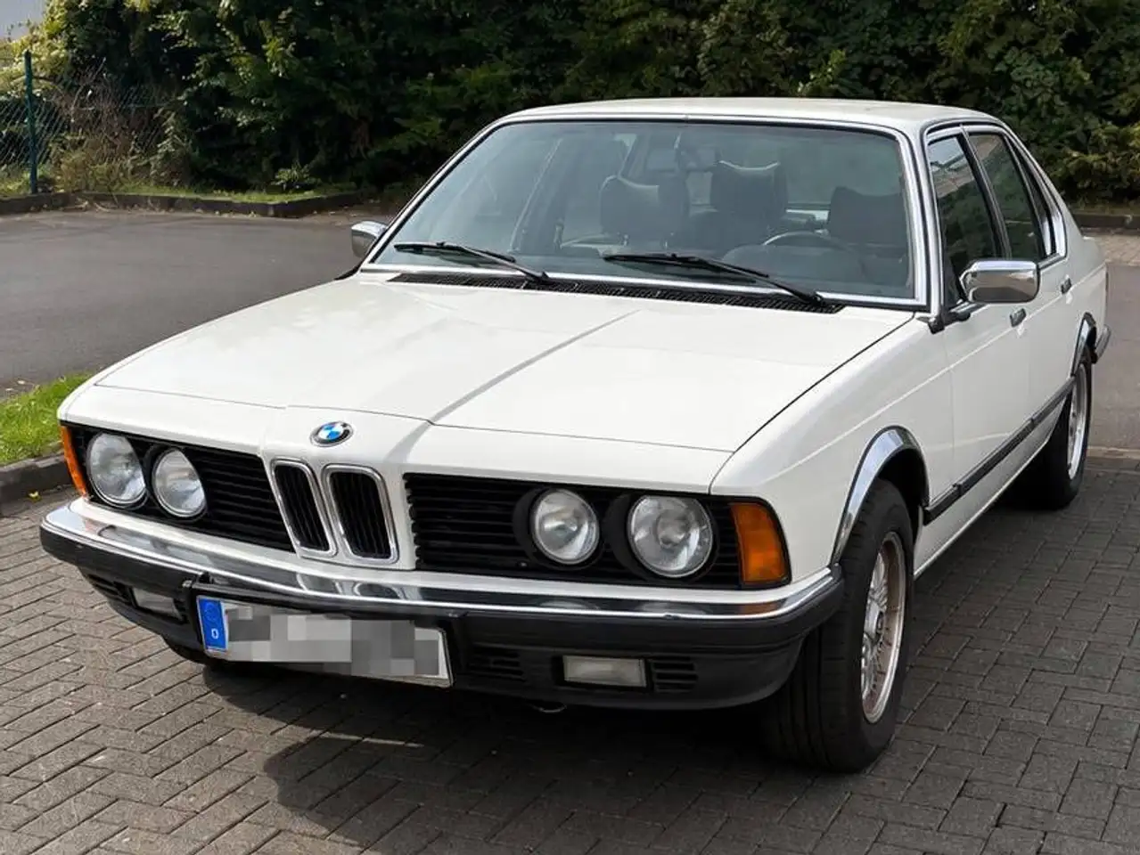 BMW 732 i, foto 4