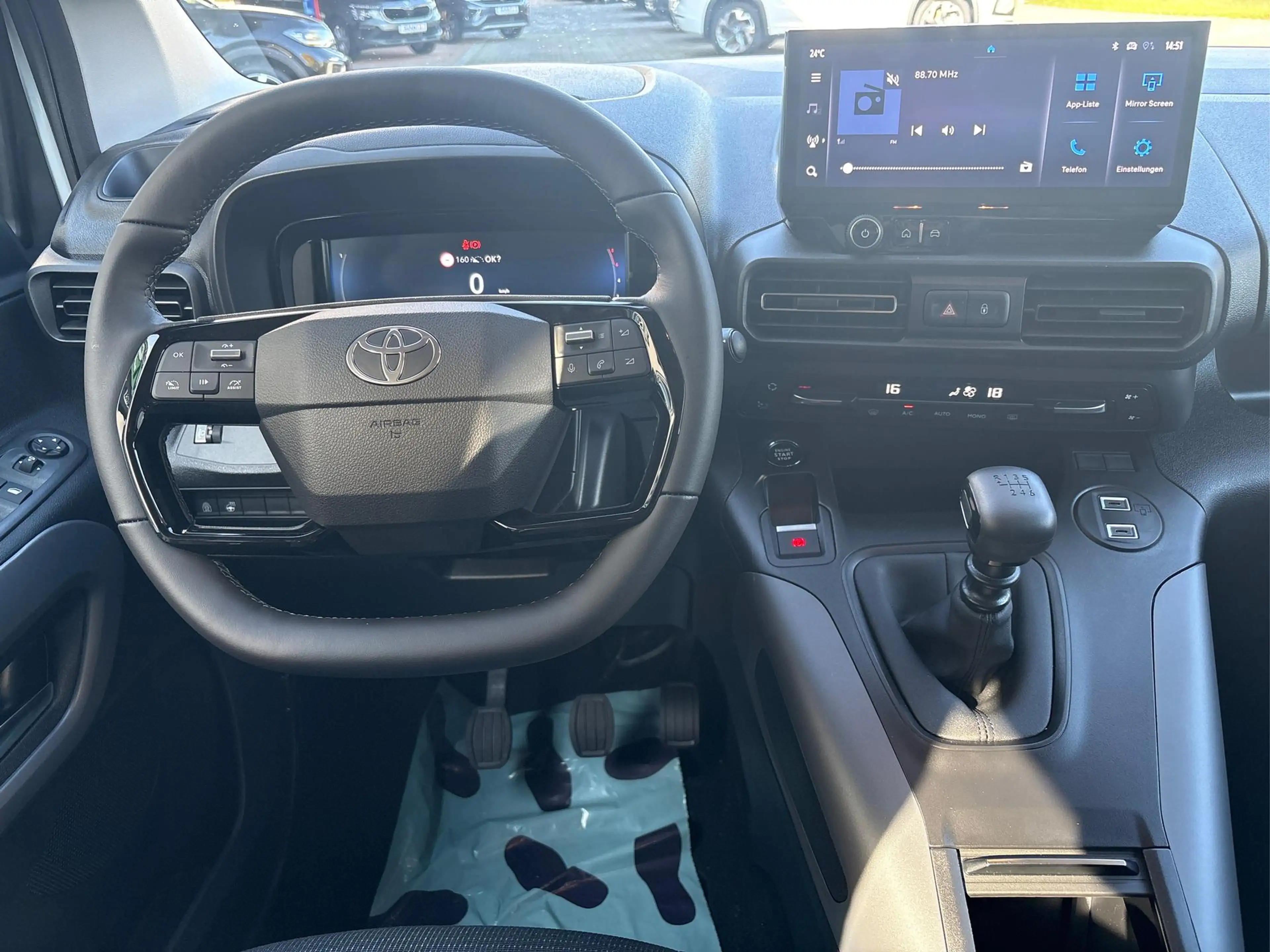 Toyota Proace City Verso L2  Teamplayer 1.2 7-SITZER+TEMPOMAT+KAMERA+WINTERPAKET+PDC+ALU+LED+15-JAHRE GARANTIE — photo 10