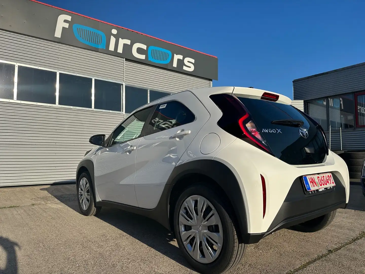 Toyota Aygo X NEU*AygoX*Business*SH*ACC*CAM*APPLE*ANDROID Weiß - 1