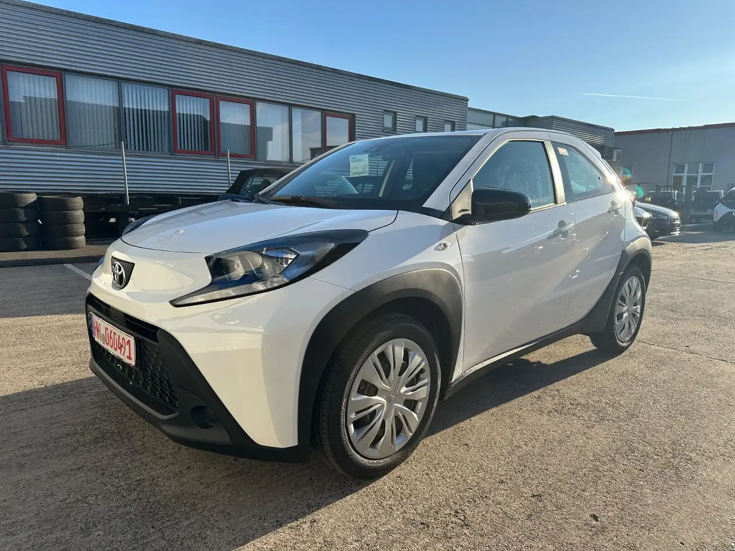 Toyota Aygo X NEU*AygoX*Business*SH*ACC*CAM*APPLE*ANDROID Weiß - 2