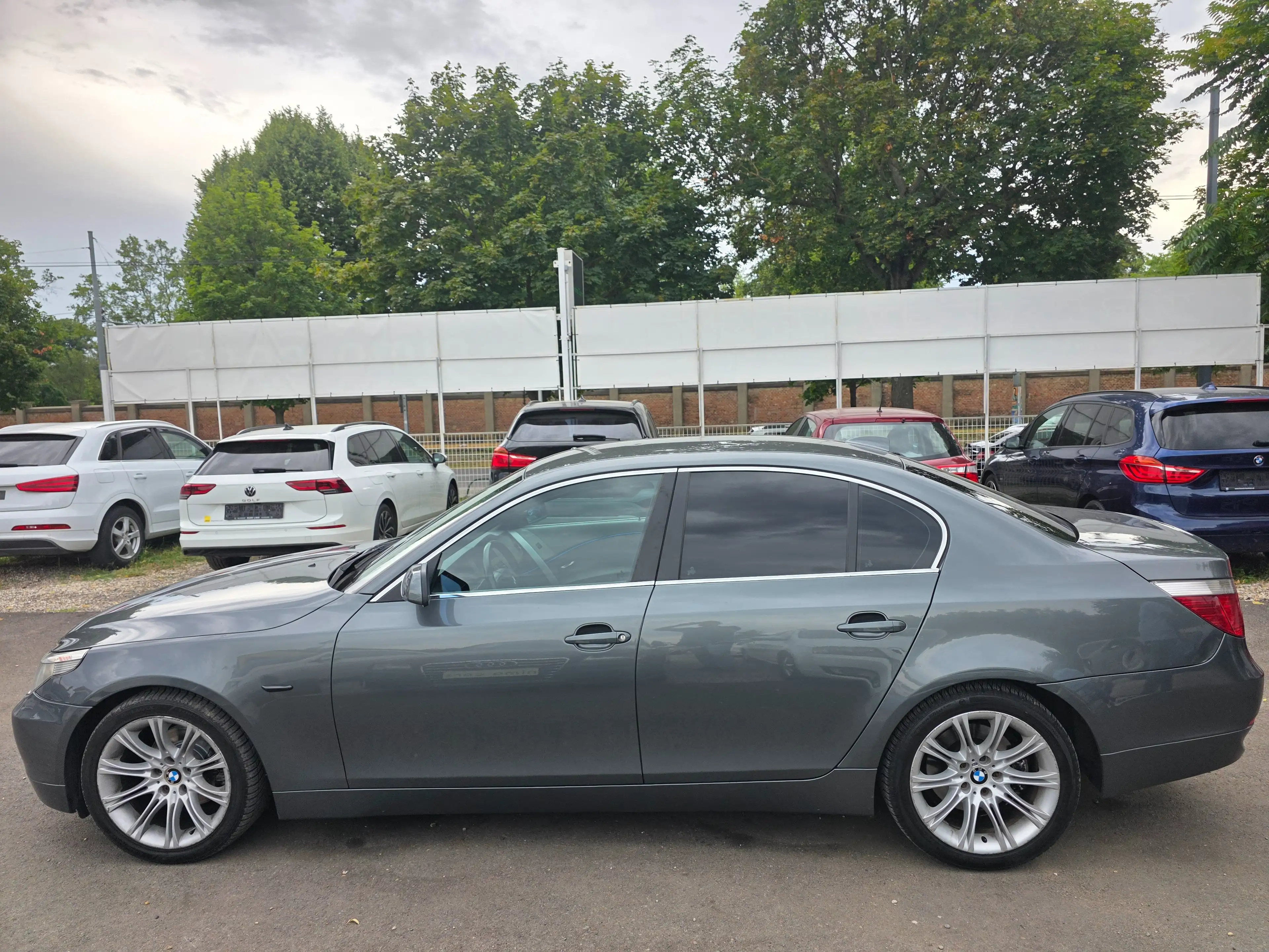 BMW 523 523i Automatik mit  Pickerl, gültig bis 08/2027 — photo 15