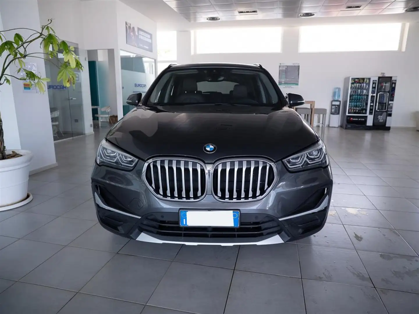 BMW X1 sDrive 18d xLine 36 mesi di garanzia Grigio - 2