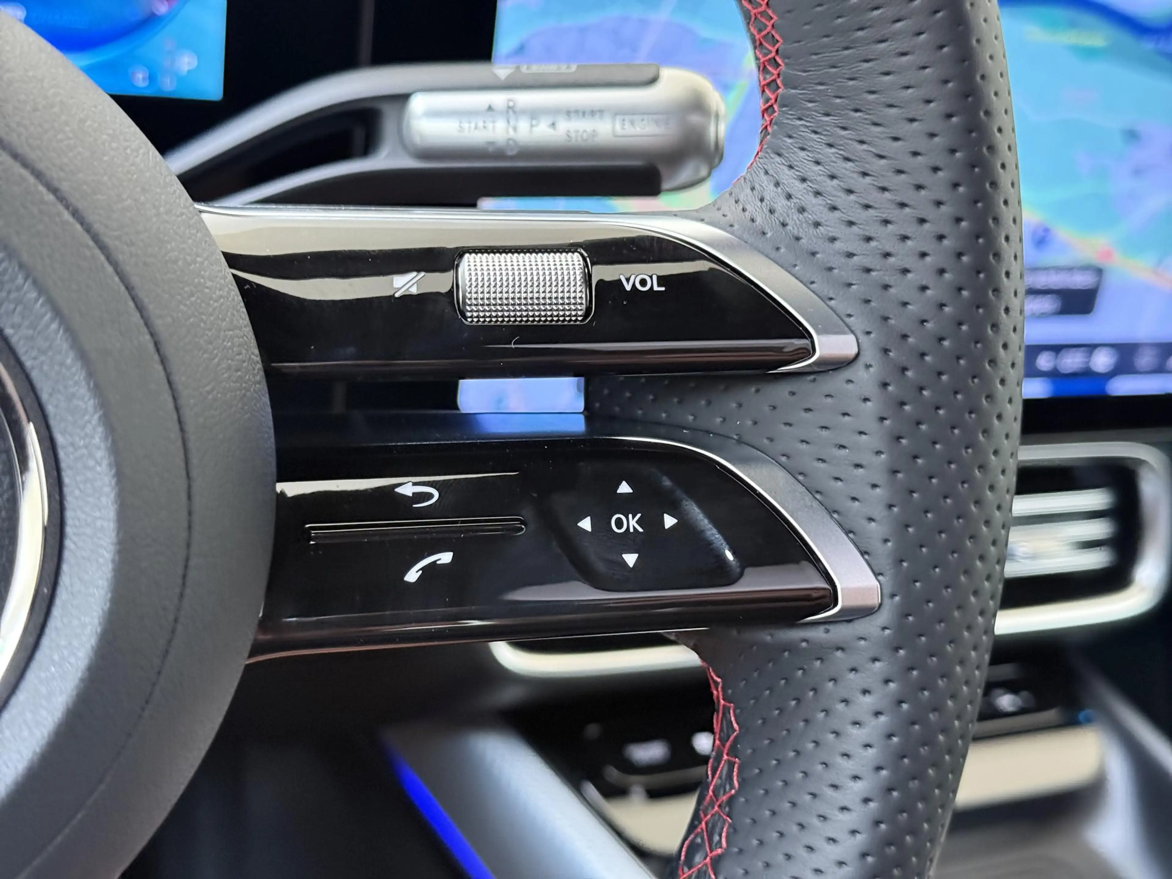Mercedes-Benz CLA 200 Business Solution AMG — photo 14