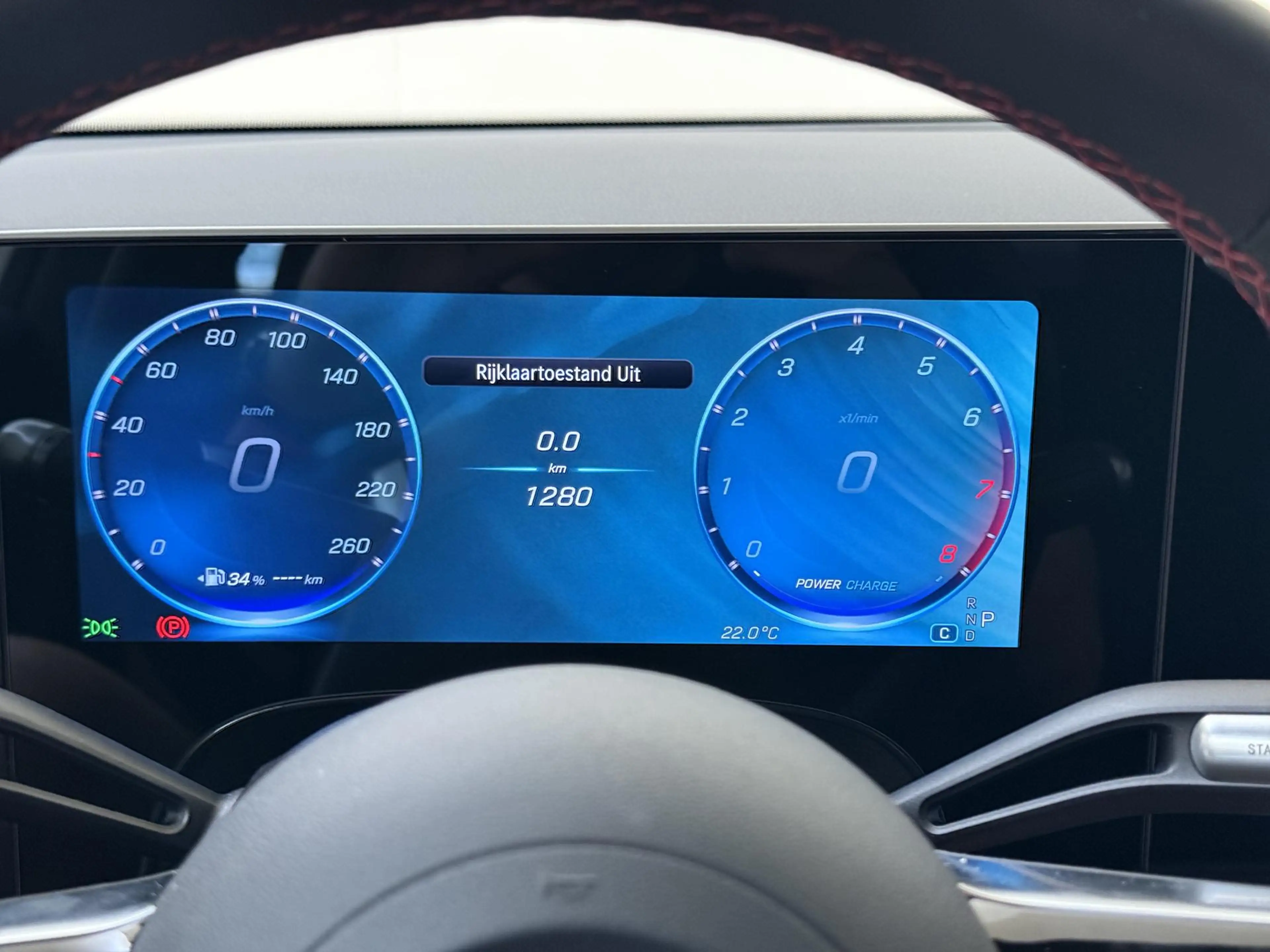 Mercedes-Benz CLA 200 Business Solution AMG — photo 12