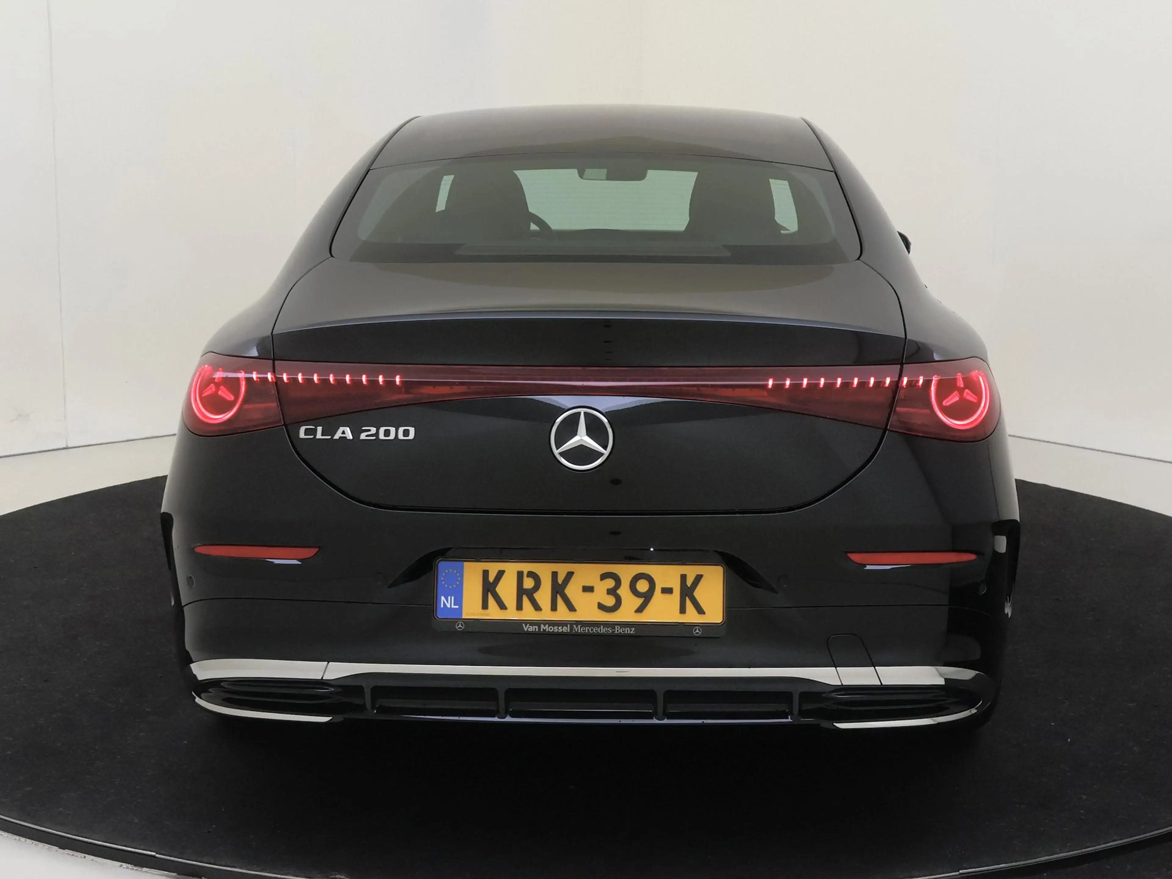 Mercedes-Benz CLA 200 Business Solution AMG — photo 7
