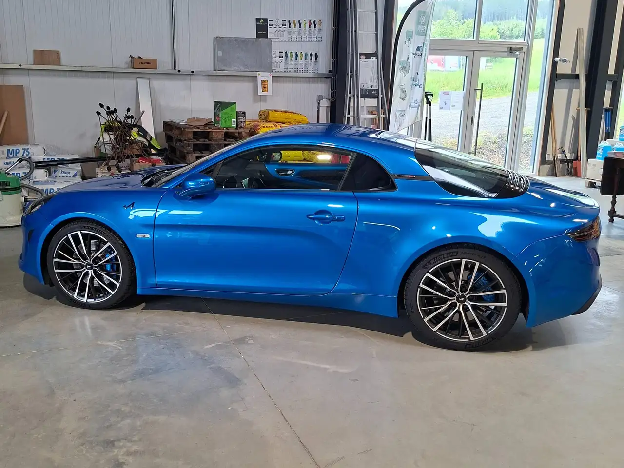 Alpine A110 2024