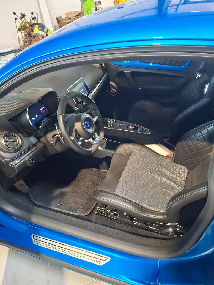 Alpine A110 2024
