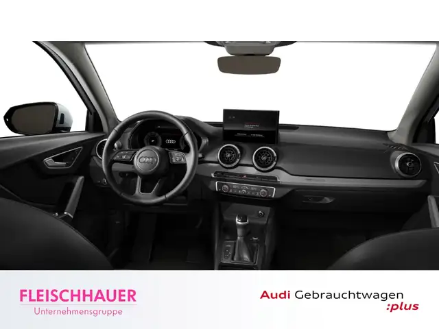 Audi Q2 view 9